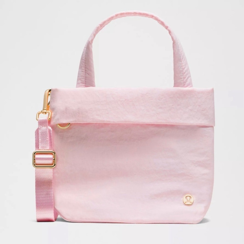 lululemon athletica on my level tote bag 5l blissful pink 5L
